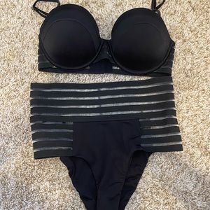 Beach Bunny Swimwear